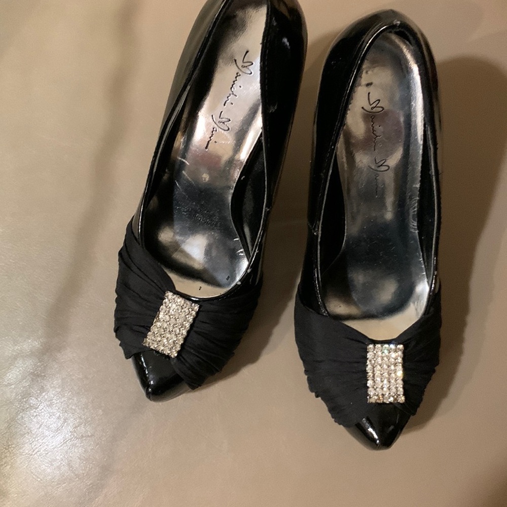 Black shoes with rhinestones size 6. Platform toe.